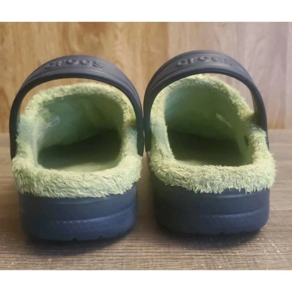 Crocs Fur Lined Clogs Slip On Shoes Youth‎ Size 12/13 Blue